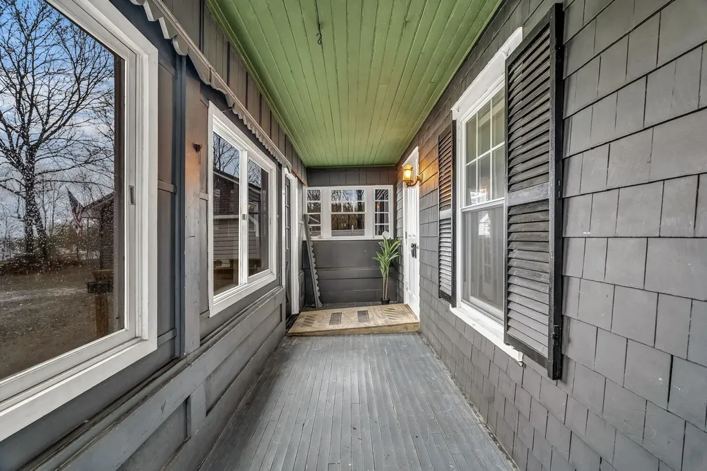 22 Parker Street Bangor ME 04401