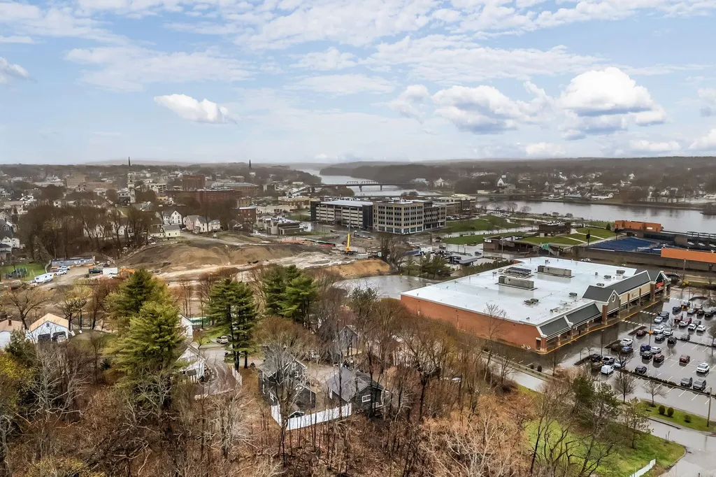 22 Parker Street Bangor ME 04401