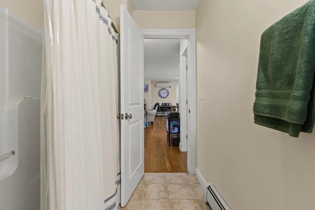 690 Auburn Street Portland ME 04103