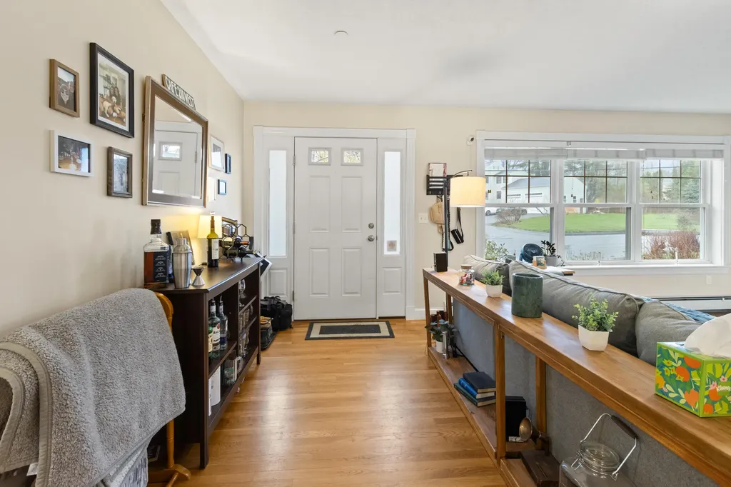 690 Auburn Street Portland ME 04103
