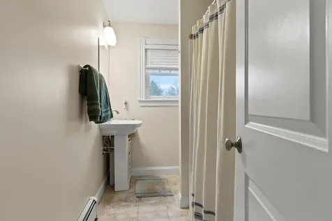 690 Auburn Street Portland ME 04103