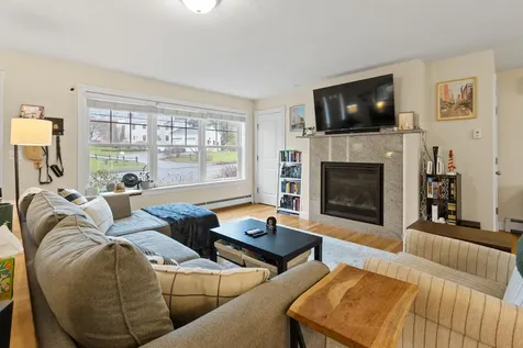 690 Auburn Street Portland ME 04103