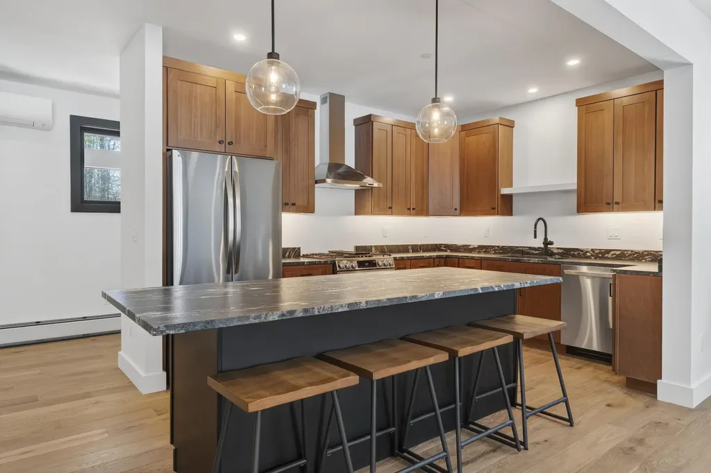 15 Lodgepole Lane Newry ME 04261
