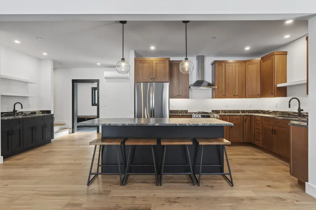 15 Lodgepole Lane Newry ME 04261
