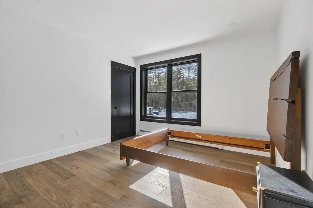 15 Lodgepole Lane Newry ME 04261