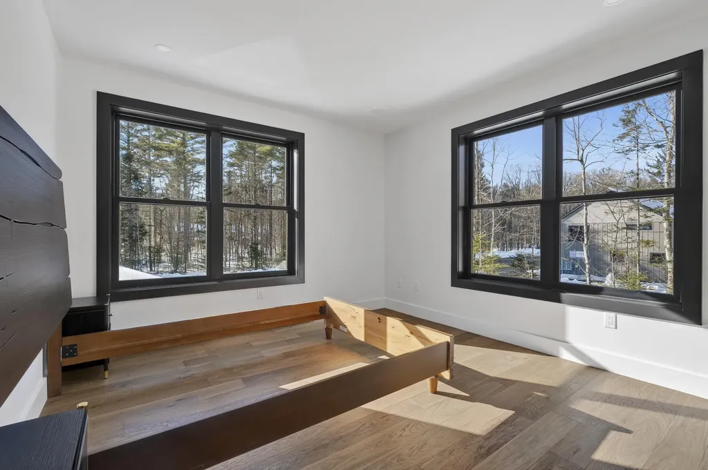 15 Lodgepole Lane Newry ME 04261