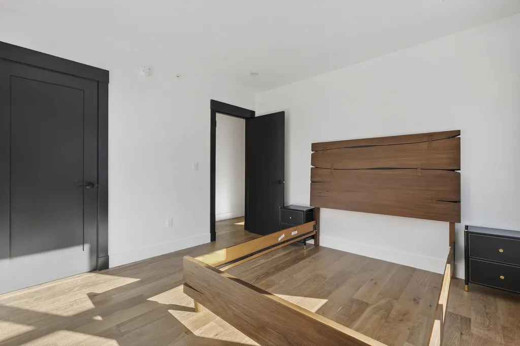 15 Lodgepole Lane Newry ME 04261