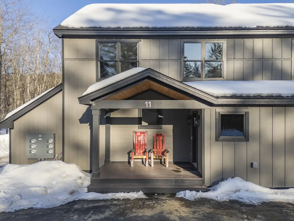 15 Lodgepole Lane Newry ME 04261