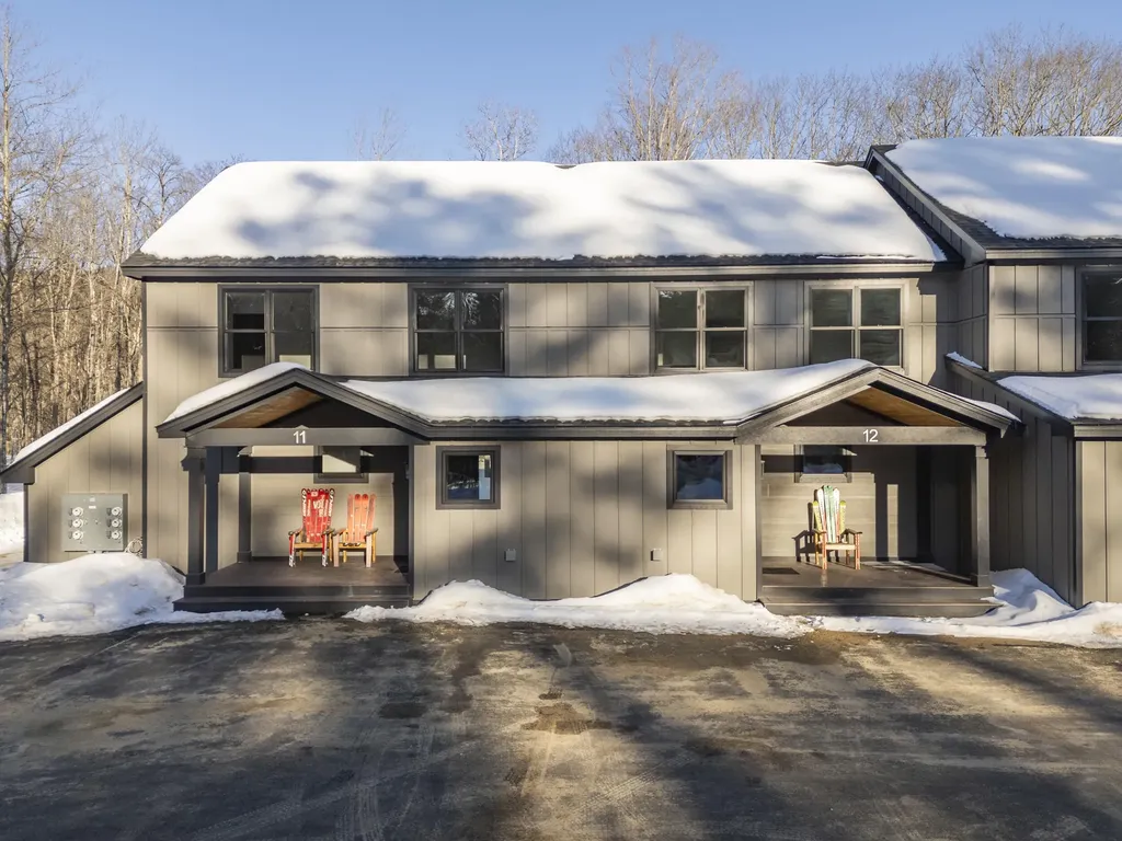 15 Lodgepole Lane Newry ME 04261