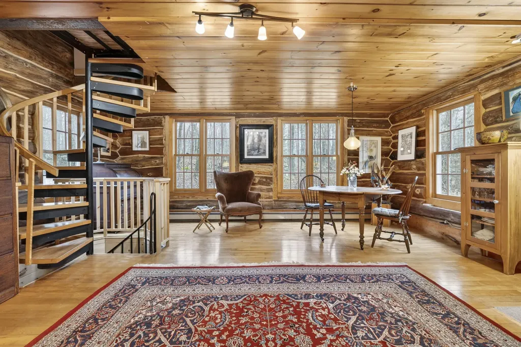 40 Dyer Road Raymond ME 04071