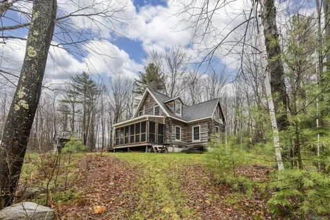 40 Dyer Road Raymond ME 04071