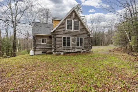 40 Dyer Road Raymond ME 04071