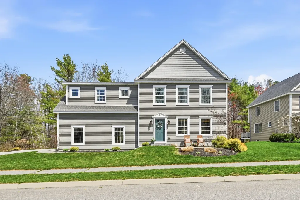 25 Owens Way Scarborough ME 04074