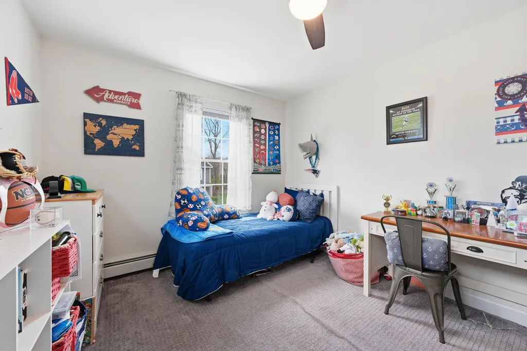 25 Owens Way Scarborough ME 04074
