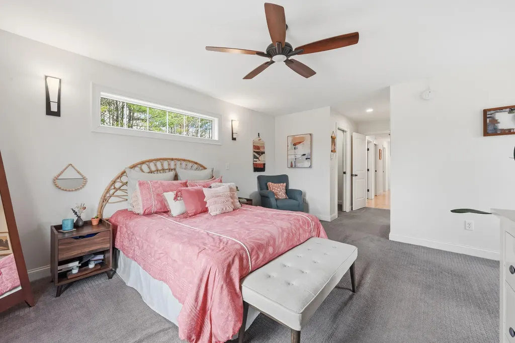 25 Owens Way Scarborough ME 04074