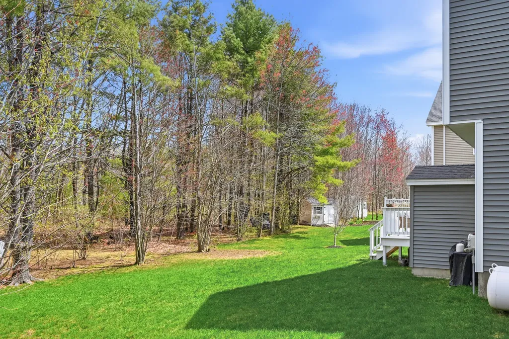 25 Owens Way Scarborough ME 04074