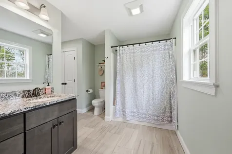 25 Owens Way Scarborough ME 04074