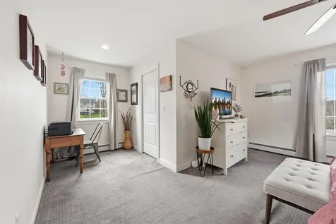 25 Owens Way Scarborough ME 04074
