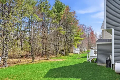 25 Owens Way Scarborough ME 04074