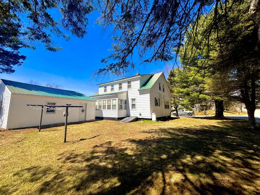 6 Winter Street Millinocket ME 04462