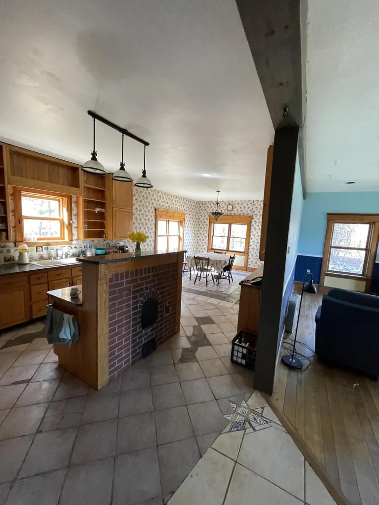 20 Bean Hill Harmony ME 04942