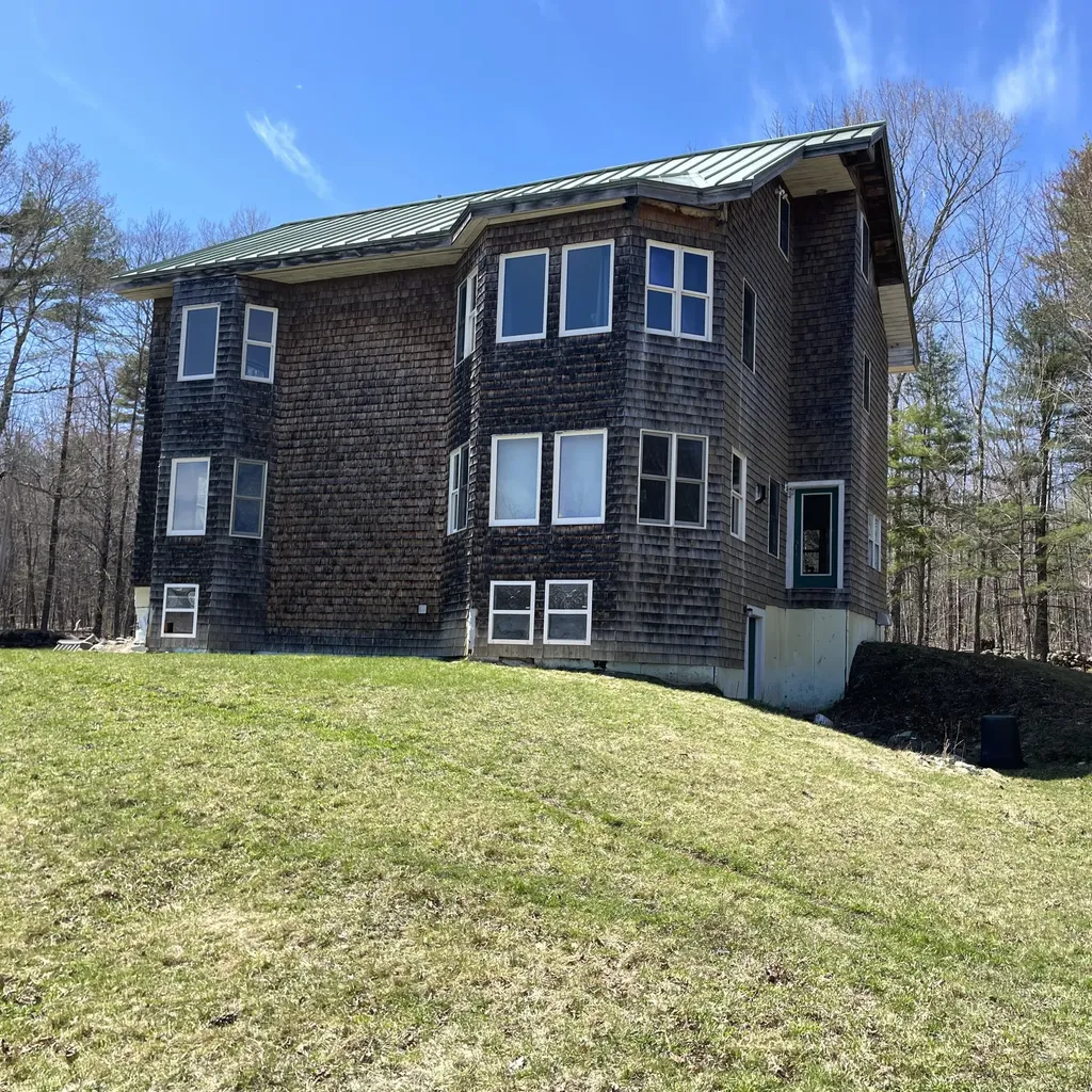 20 Bean Hill Harmony ME 04942