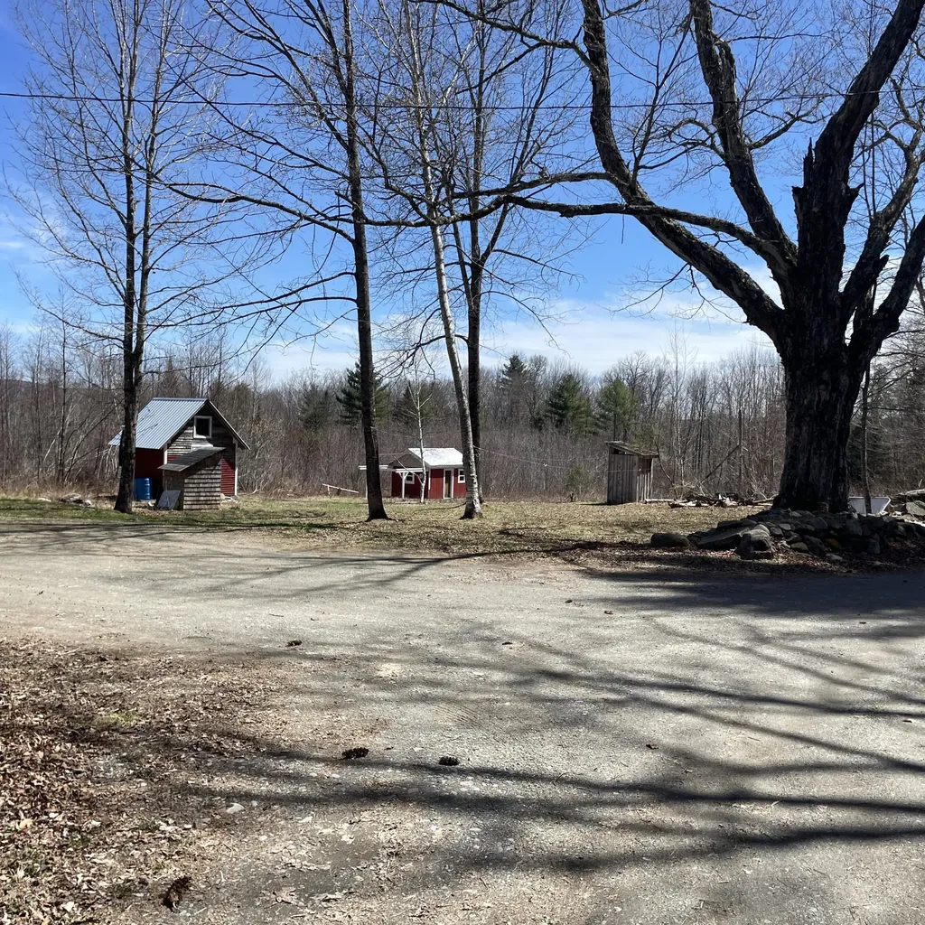 20 Bean Hill Harmony ME 04942
