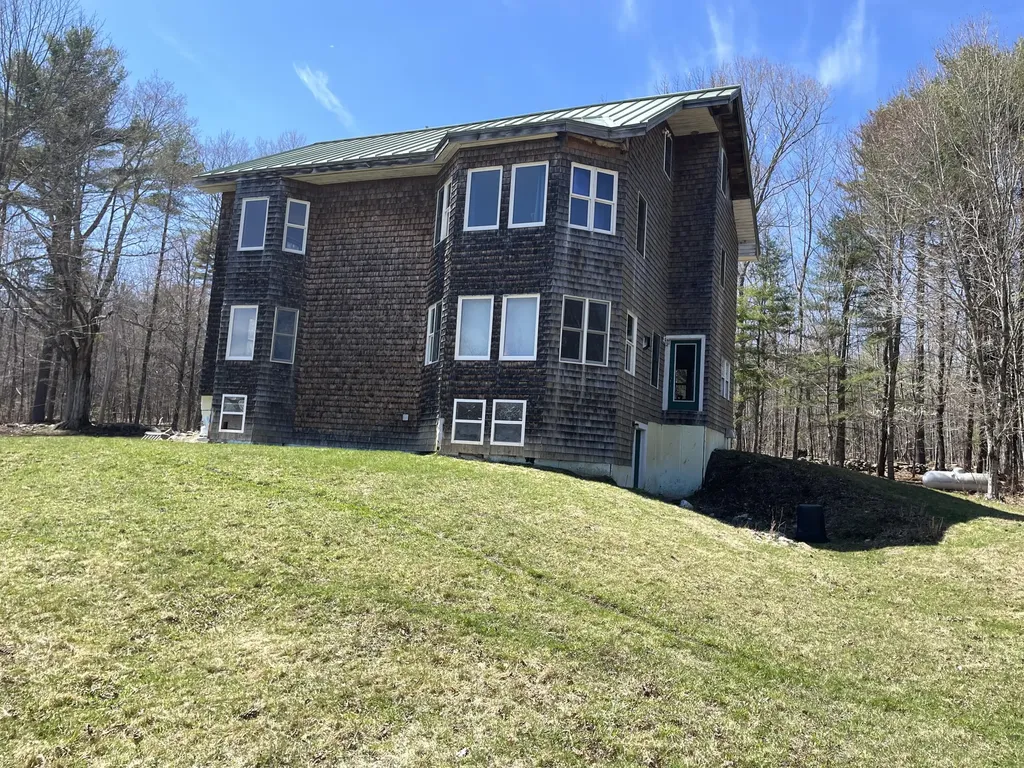 20 Bean Hill Harmony ME 04942
