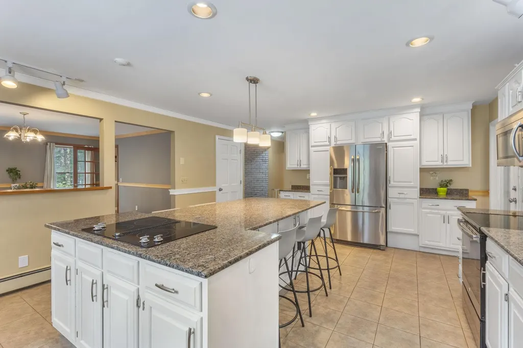 148 Spiller Hill Road Raymond ME 04071