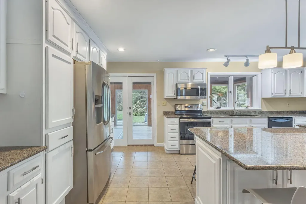 148 Spiller Hill Road Raymond ME 04071