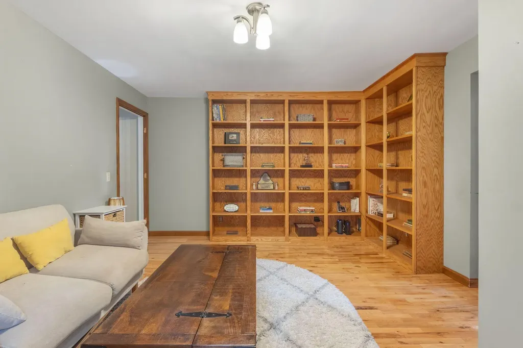 148 Spiller Hill Road Raymond ME 04071