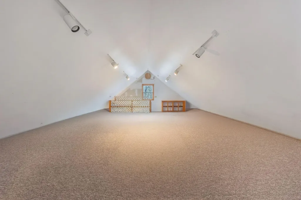 148 Spiller Hill Road Raymond ME 04071
