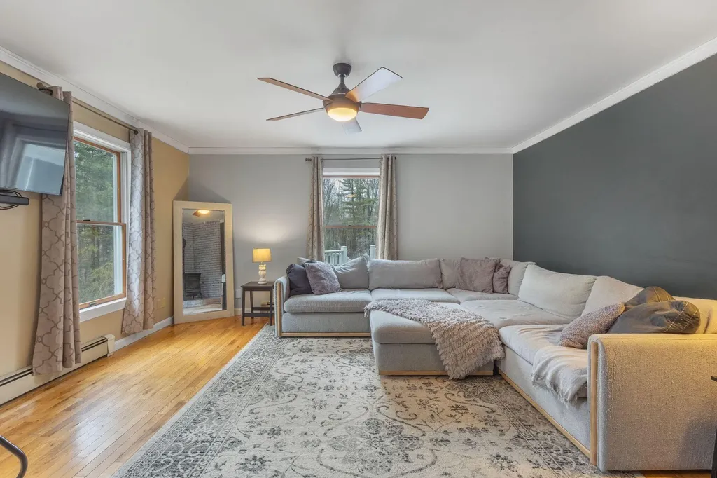 148 Spiller Hill Road Raymond ME 04071