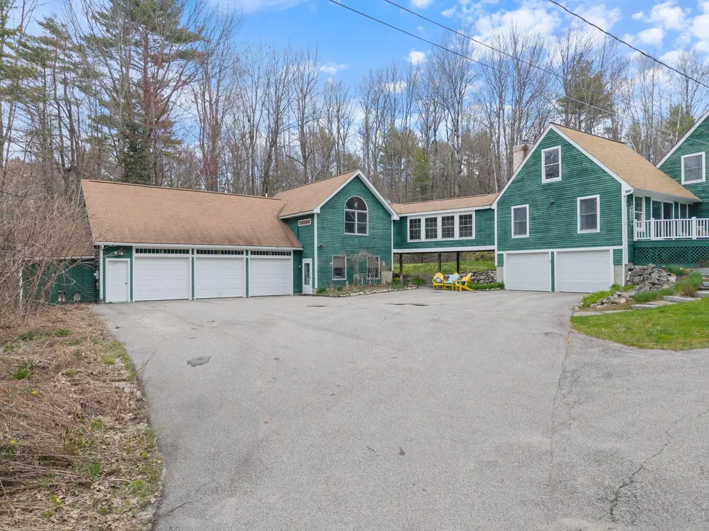 148 Spiller Hill Road Raymond ME 04071