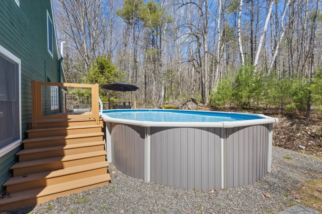 148 Spiller Hill Road Raymond ME 04071