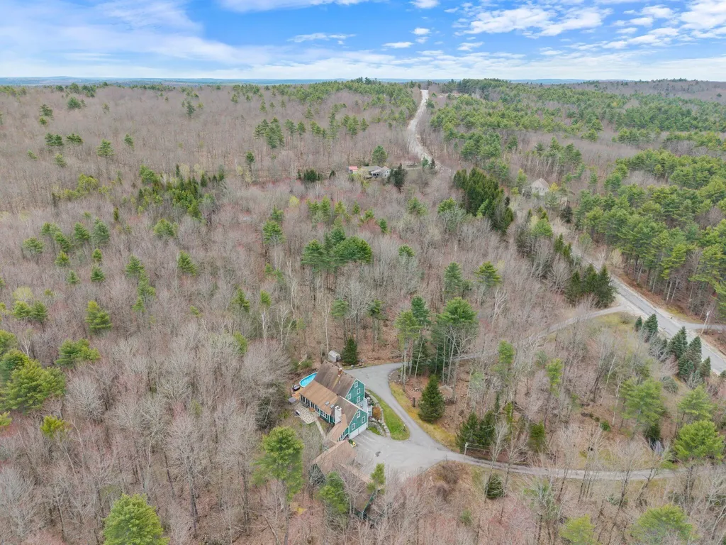 148 Spiller Hill Road Raymond ME 04071