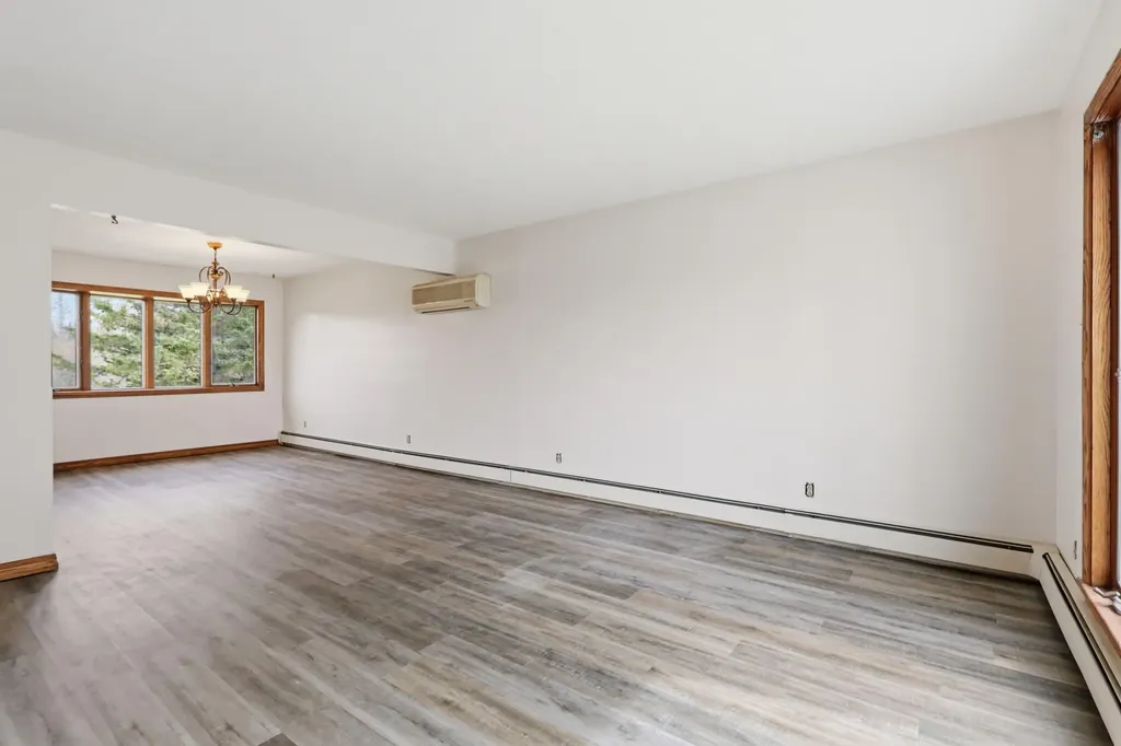 1594 Bangor Road Clinton ME 04927