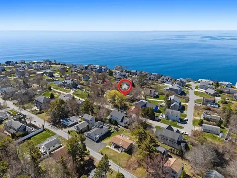 54 Shelton Avenue York ME 03909