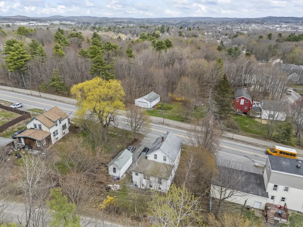 24 Park Avenue Auburn ME 04210