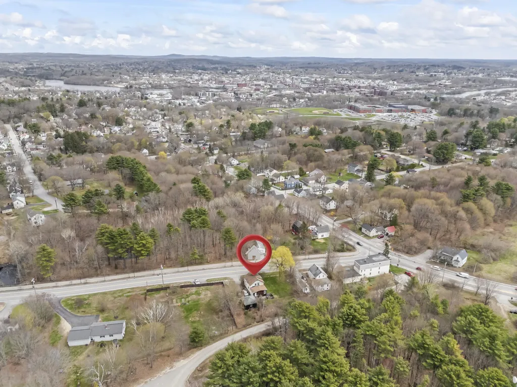 24 Park Avenue Auburn ME 04210