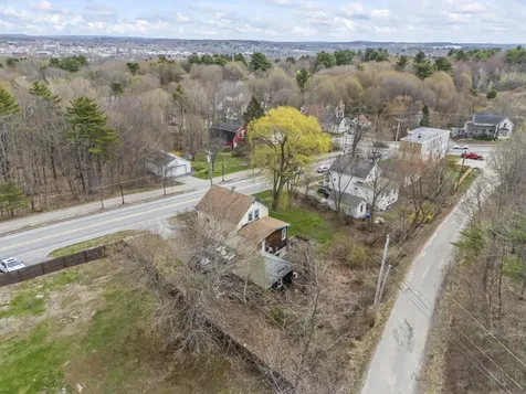 24 Park Avenue Auburn ME 04210