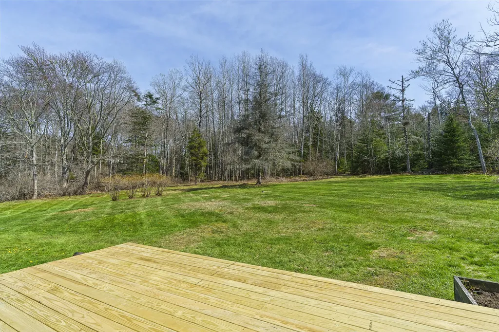 178 Huddle Road Bristol ME 04554
