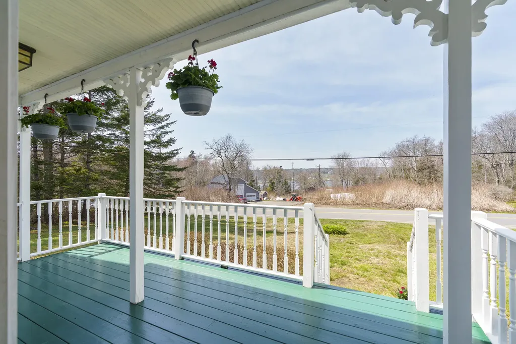178 Huddle Road Bristol ME 04554