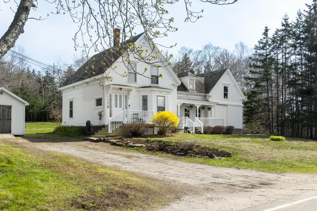 178 Huddle Road Bristol ME 04554