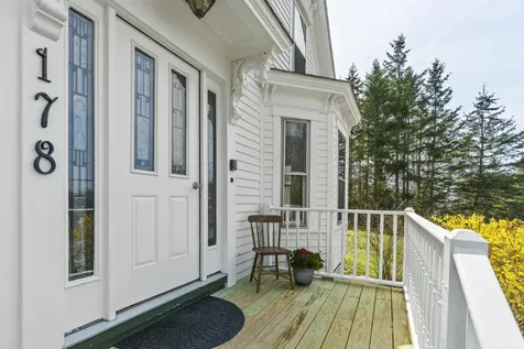 178 Huddle Road Bristol ME 04554