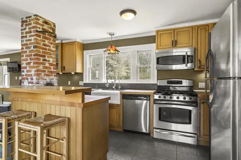 178 Huddle Road Bristol ME 04554
