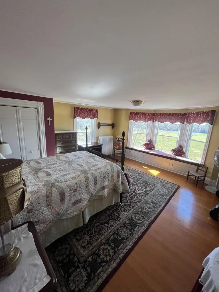 428 Mullen Road Newport ME 04953
