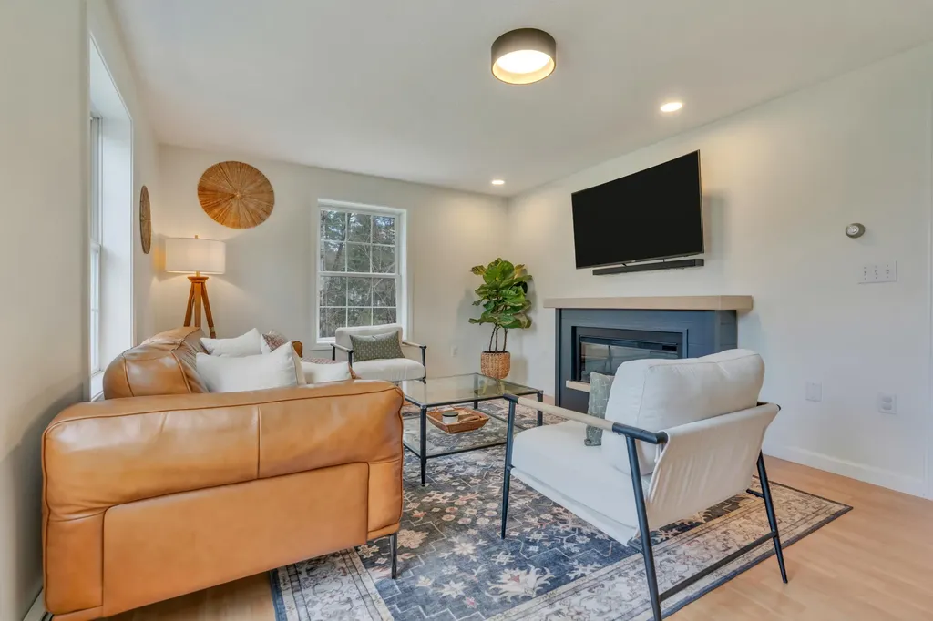 360 River Road Standish ME 04084