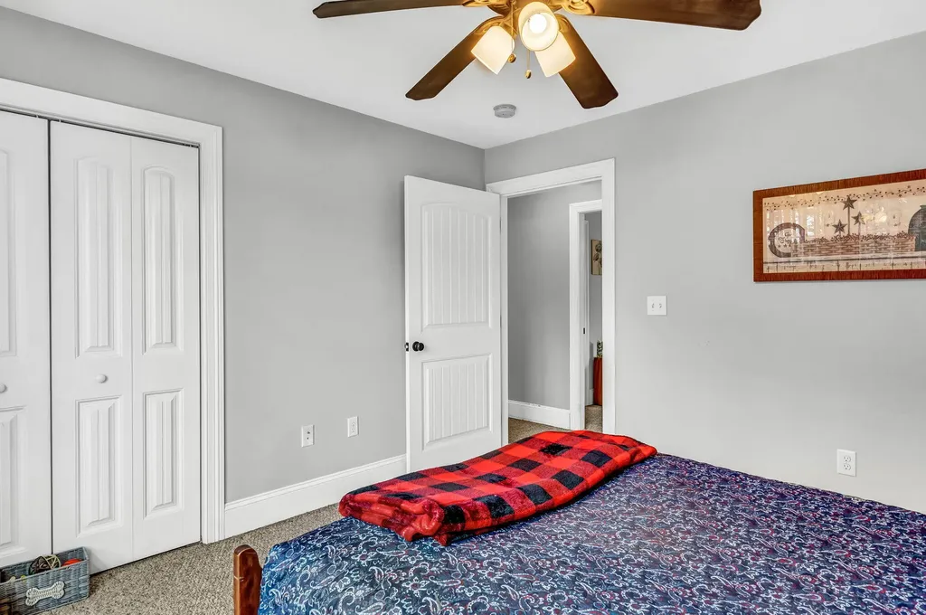 19 Deer Pond Lane Bangor ME 04401