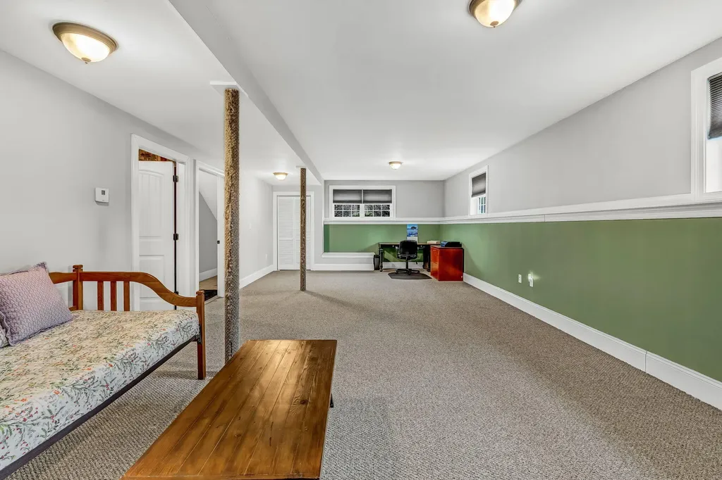 19 Deer Pond Lane Bangor ME 04401